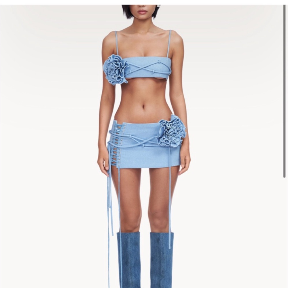 Blue Women's top with Floral Detail NWT